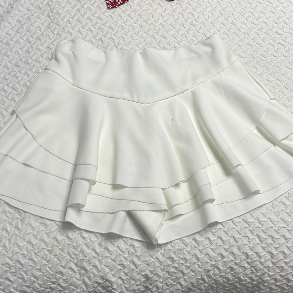 white skirt size small